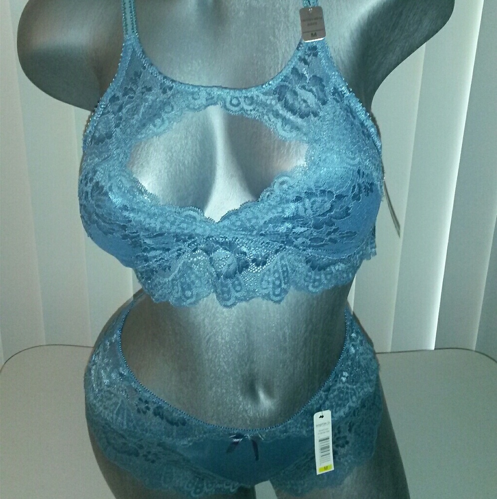 The Leila Bralette & Panty Set